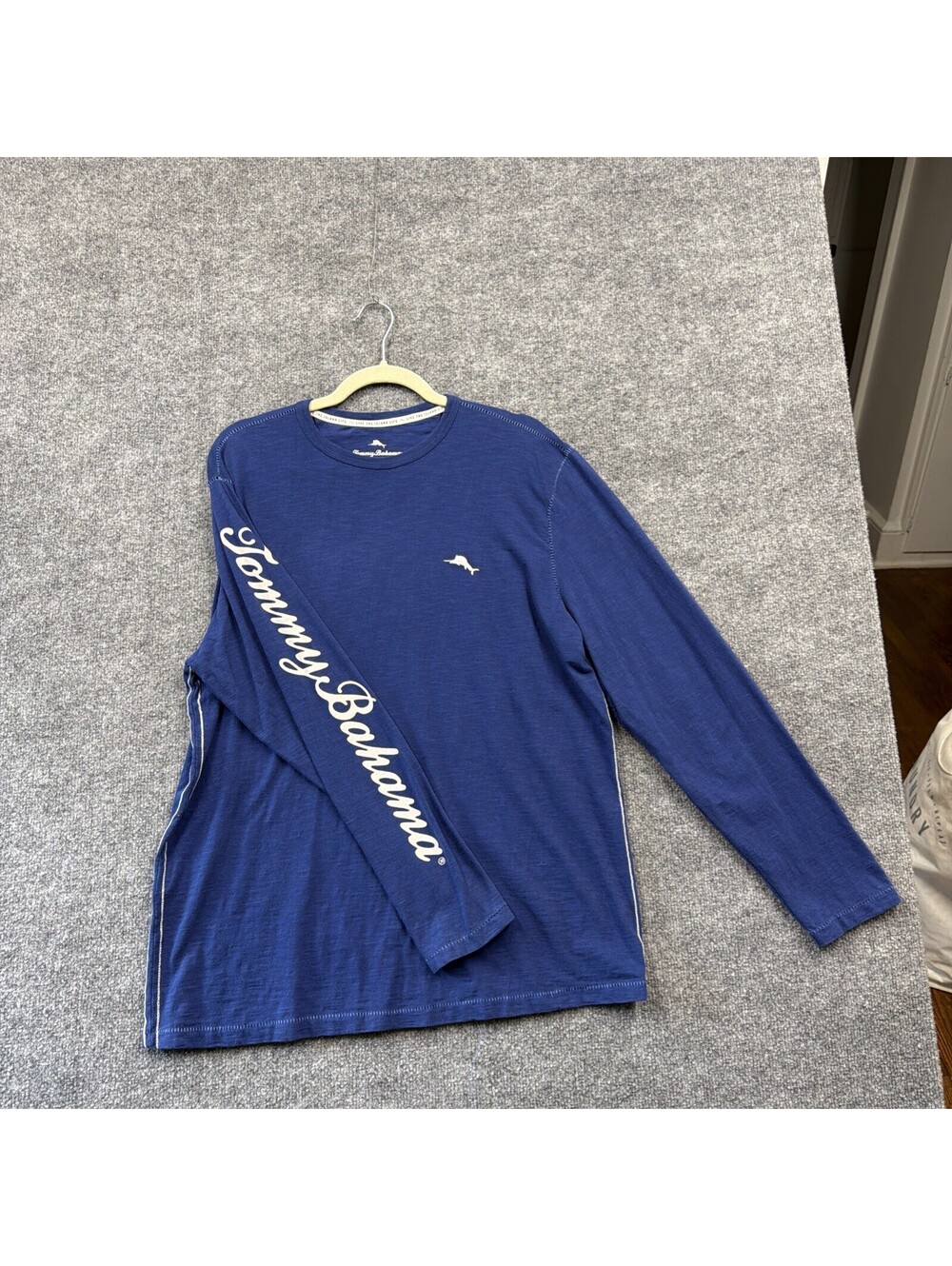 Tommy Bahama Blue Embroidered Long Sleeve T-Shirt Size Medium